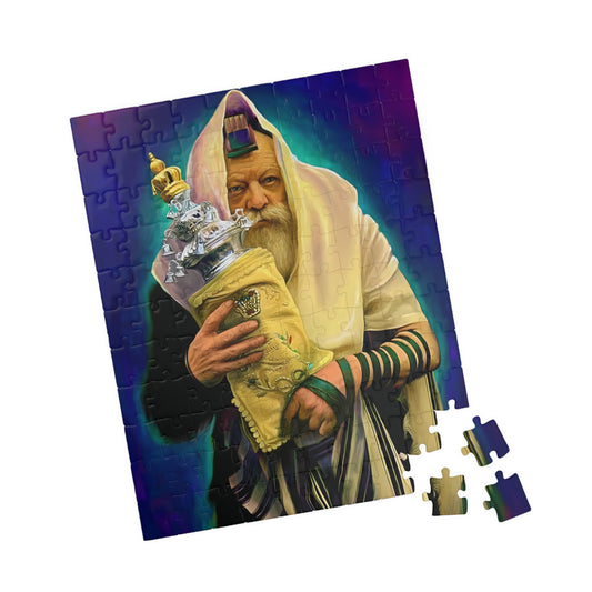 הרבי מליובאוויטש מחזיק פאזל ספר תורה